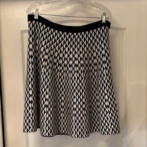 Chelsea & Theodore Size XL Black and White Diamond A-Line Skirt